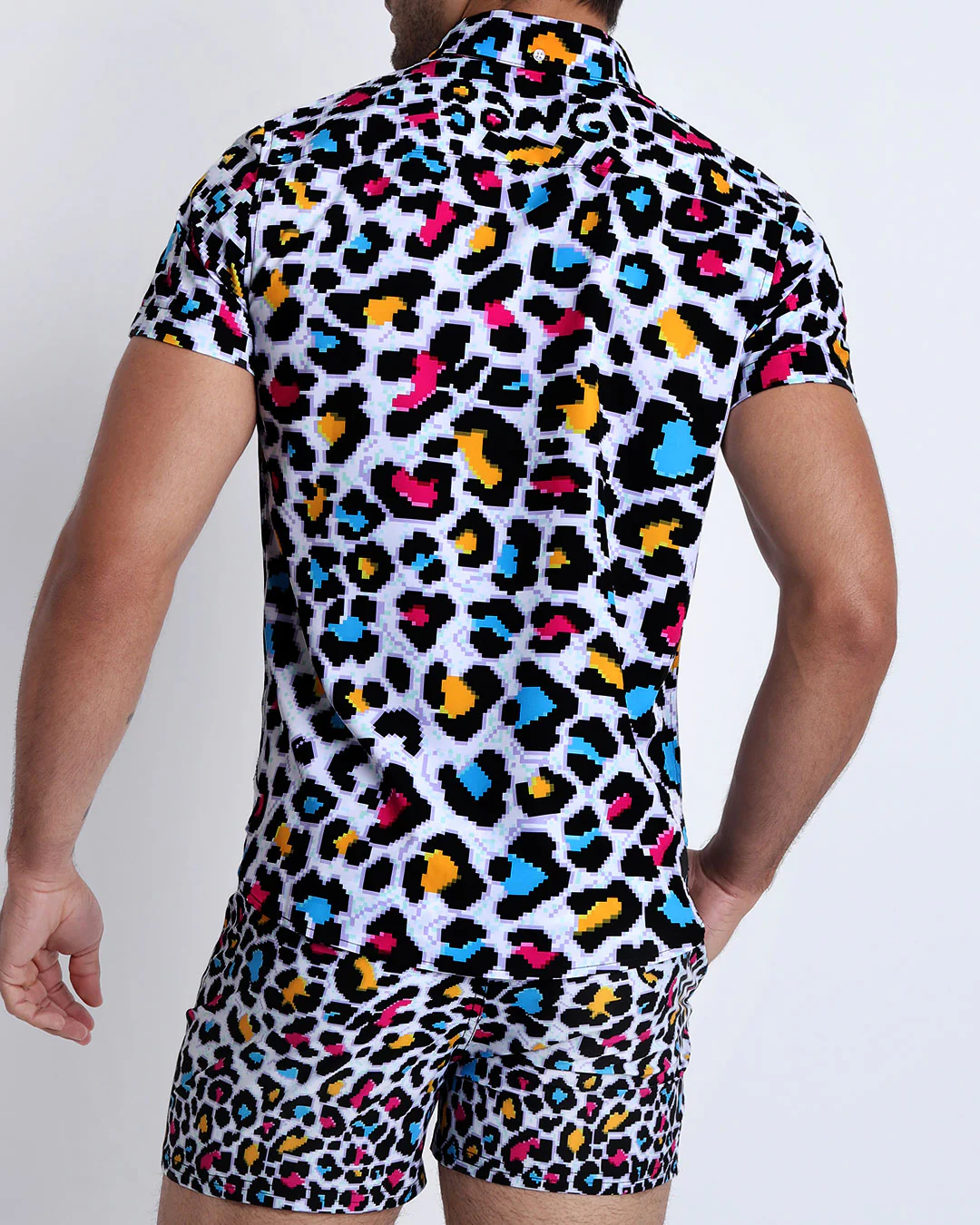 8-BIT POP LEOPARD - Stretch Shirt - Image 4