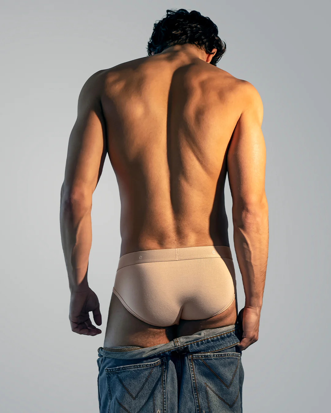 SIMPLY IRRESISTIBLE - Modal Brief | DC2 - Image 5